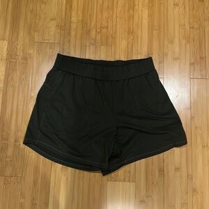 All In Motion shorts size small women’s